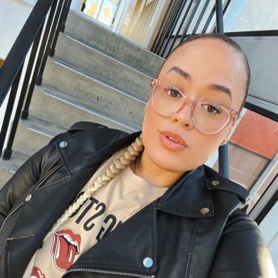 #HerLifeWithTech | 💗AKA💚 |🐶🐼 🏳️🌈 | 3x SFDC Certified | #LifewithGoldie #DFSpeaker | #INFJ | @RadWomenCode Grad