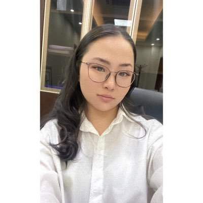 b_bolorsukh's profile picture. 