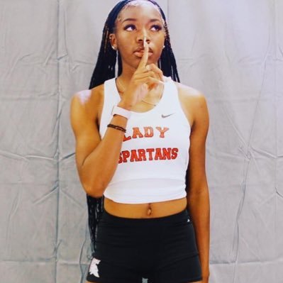Miami southridge ❤️C’24 T&F🏃🏽♀️ 100mh , 400mh ,4x4 relay Instagram- @takiyahamari