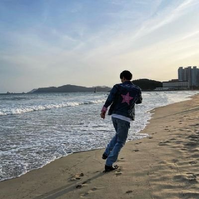 joyce99keq's profile picture. 🌹把自己變得更好，因為偶像是個很優秀的人