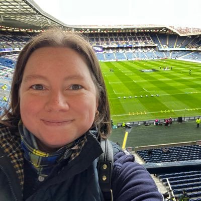 Anakmoon23's profile picture. small dog owner ( i am small and so is my dog) ☕️ 🏳️‍⚧️🏳️‍🌈😎