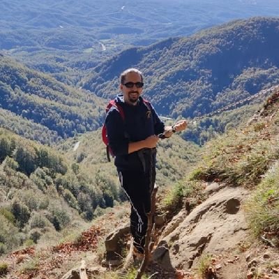 carlosmurias's profile picture. Programador y blogger

https://t.co/o4KhwvY9sF