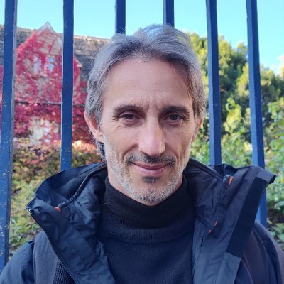 Bonghi_'s profile picture. IT specialist that trained as an Architect.