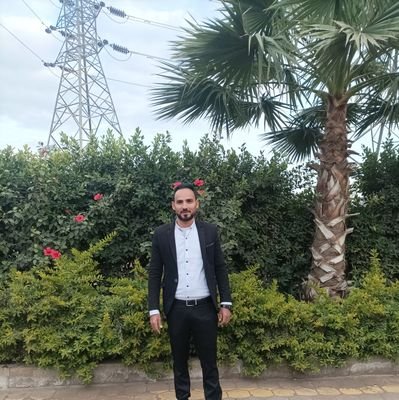 Ahmed39017915's profile picture. ‏‏🇪🇬🌹🇸🇦
‏‏هم علموني كيف قتل المشاعر ~ وانا علمتهم كيف تحيا [ الكرامه ] 
يعجبني التواضع واكره التكبر .. احترم ثقتي بنفسي 
ܓܛܟAhmed•