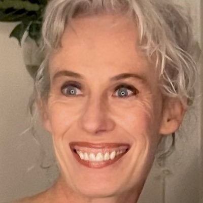 SarnataReynolds's profile picture. Here for Rights, Hope & Dignity. Proud immigrant. Tweets represent me only.