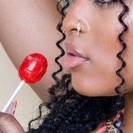 NadaBemdaCabeca's profile picture. Fudida mentalmente (check) cansada (check) revoltada e gostosa (check)