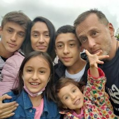Claudia43089174's profile picture. 