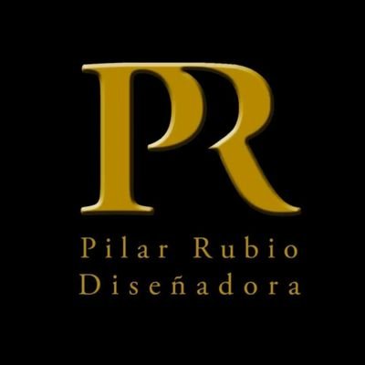 Diseñadora Pilar Rubio,titulada en prêt à porte y alta costura, flamenca, fiesta y novias.