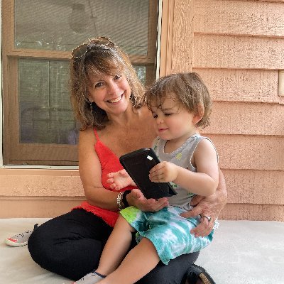 LynnShivers16's profile picture. 