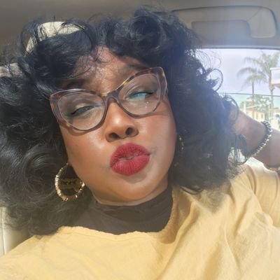 MzTiKtAkFrEsH's profile picture. Cash & Marz rule everything around me! Equal parts grit, glitter & grind! I love music, makeup, money & all things funny! I like long showers & walks on Jupiter