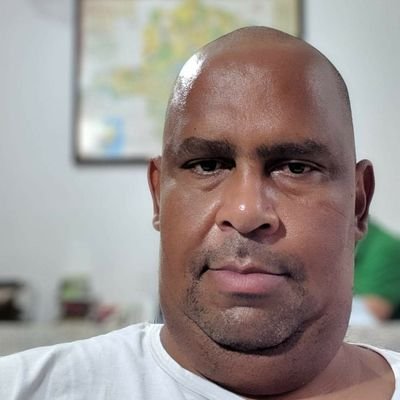 O que Deus prometeu se cumprirá, pois Deus conhece o futuro. Não desista.