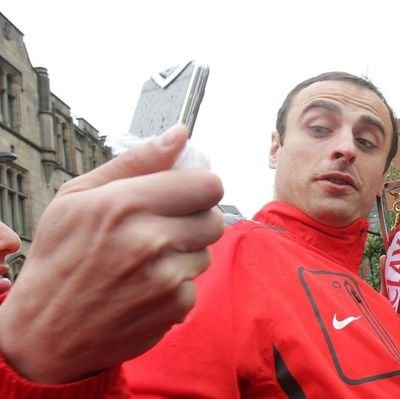 Flaisgudd's profile picture. Drink more water.