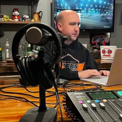 DecalER's profile picture. I'm a Graphic Designer at a place called Harris Decals and a co host on a podcast called QuickTime.