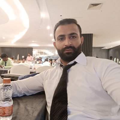 _IRFAN101's profile picture. happy