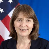 Ambassador Kathleen Kavalec(@USAmbRO) 's Twitter Profileg