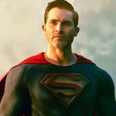Daily pictures or gifs of Tyler Hoechlin's Superman. For Clark Kent, follow @ThinkClarkKent