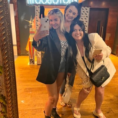 chloefailes's profile picture. 