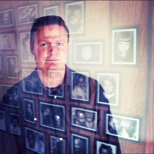 Sigursteinsson's profile picture. Lifi fyrir fjölmiðla, auglýsingar og síðan auðvitað fótbolta...