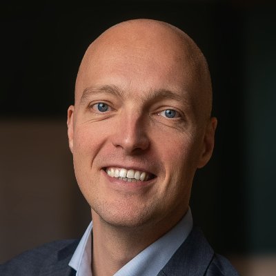 Økonom, ph.d.
Kontorchef i Økonomiministeriet