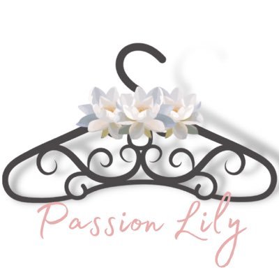 Online women’s boutique #Smallbusiness #womanowned #blackowned #mompreneur When you shop Passionlily a single mom does the happy dance 💃🏾