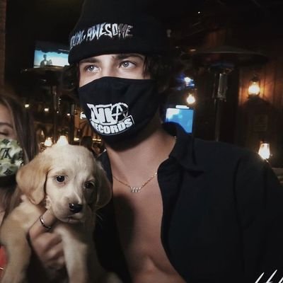 khxvoidz's profile picture. me fez perder minha postura de cria