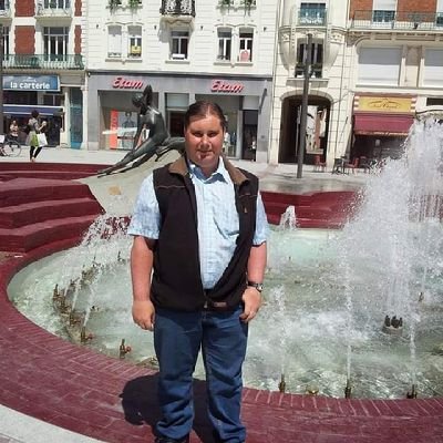 didier_decobert's profile picture. j'aime beaucoup Los Angeles California city  !!!
je cherche des amis !!! ou voire plus !!!?