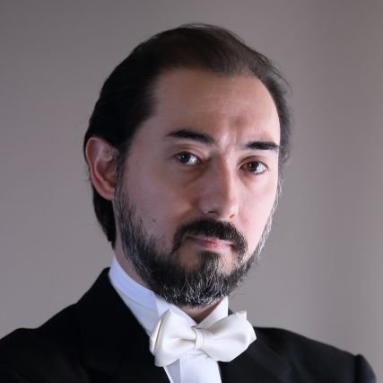 stephencharette's profile picture. スティーブン 孝之 シャレット 🇺🇸🇯🇵
Musician, Conductor, Educator. クリーブランド音楽院→東京藝術大学 修士課程。東京音楽大学 英語 非常勤講師。東京音楽大学 大学院 楽曲分析 非常勤講師。