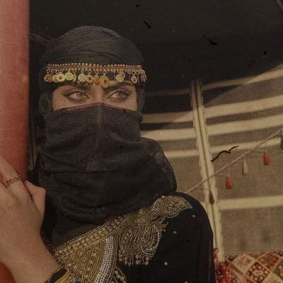 . ياكبر. حظي يوم عندي مثلك يانعمتي في الدنيا
ويا اجمل مالقيت حظي فيك ❤.M