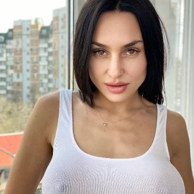 estellacandice1's profile picture. Your Neighbor Secret Cam