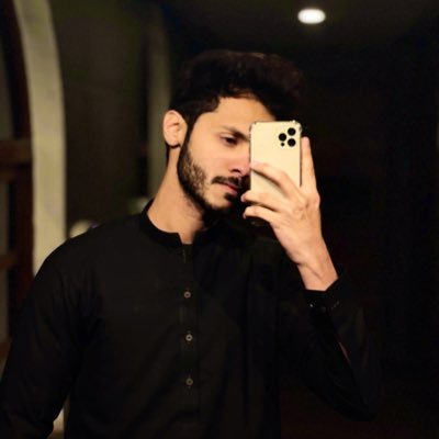 ayyan2000's profile picture. Bio isn’t my cup of tea 🌚