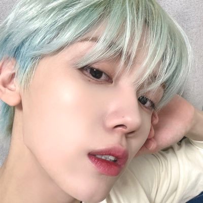 03morae81's profile picture. 안덩..