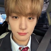 젠젠 (@hj_present913) 's Twitter Profile