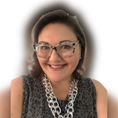 debonaty's profile picture. Pouca coisa é necessária para transformar inteiramente uma vida: amor no coração e sorriso nos lábios. Martin Luther King