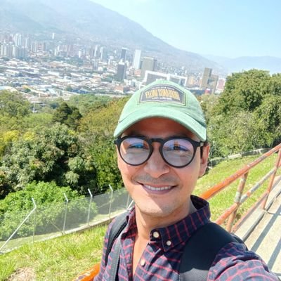 📝Contador público.
🇨🇴 Cabalista