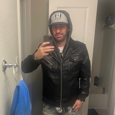 Joseph339189621's profile picture. 