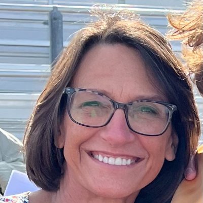 She/Her. Committed Progressive. Arts Education Non-profit Executive Director; Real Person though I have only 20ish followers.