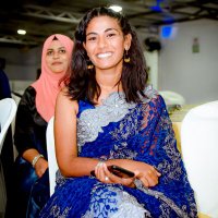 Thuvarakaa - துவாரகா 🖤(@2000_thuva) 's Twitter Profile Photo
