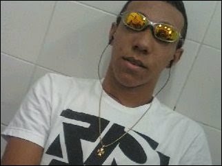quem nαo se αpαixonou não pode me julgαr ♪