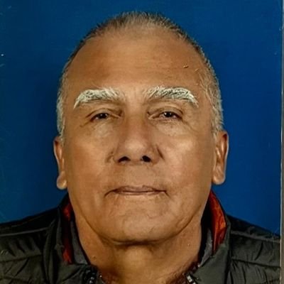 De Pamplona N.S. SubOficial retirado. Uribista 100%