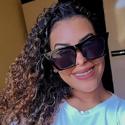 nasc_lele's profile picture. Professora 🎓/
23 years 🤭/ Casada 👰🏽🤵🏾/
Mamãe de um anjo 👼🏽/
29/10/1999 🎂🎉/
Dinda da Agatha, Dinda do Piettro, Dinda do Arthur e Dinda da Maitê 💝💙