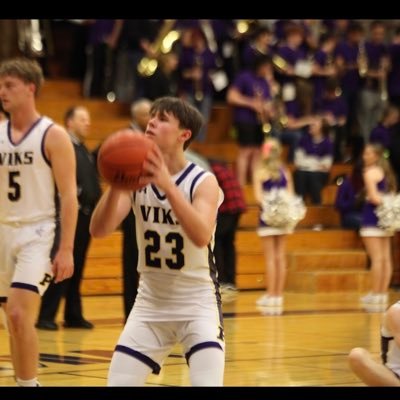 Puyallup High ‘25 Point guard 6’1” 3.9GPA (253-208-1403)Head Coach-Kevin Olson (@Coach_KO33) https://t.co/UFv3f97kiJ