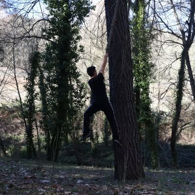 rrobe151's profile picture. .