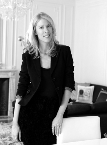 KerrieHess's profile picture. Kerrie Hess is an Australian illustrator who has worked for CHANEL, Vogue, and net-a-porter.  She is also the author illustrator of style book Shoestring Chic.