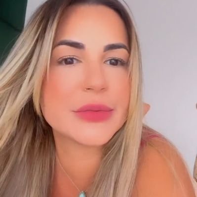 Amo tudo que envolve sofrência e diversão e o principal 🥃
Fã de uma estrelinha ✨❤️
fã account