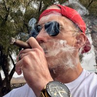 Cigar Puff Daddy(@CigarPuffDaddy) 's Twitter Profileg