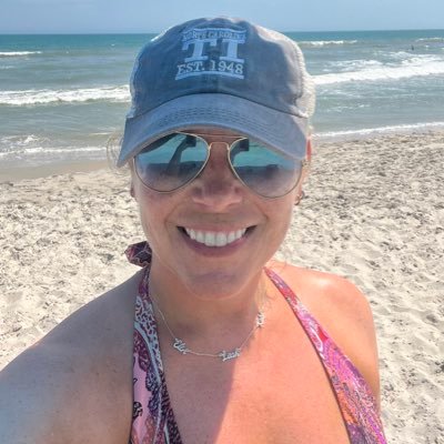 jenn_bash's profile picture. 