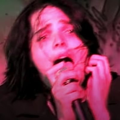 ''I drink blood juice when i'm killing cause it's fucking delicious'' says Gerard Way