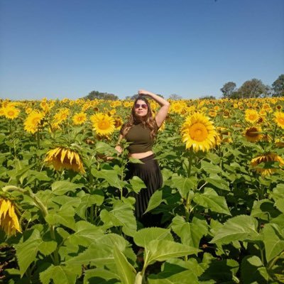 Lety_centurion's profile picture. Lo único que llevamos es el recuerdo.. no lo dejes de hacer 📌