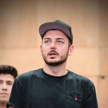 Artistic Director @RoyalDerngate.
Co-Founder of @wardrobEnsemble.
Trustee @ShoreditchTH.
Views entirely my own.