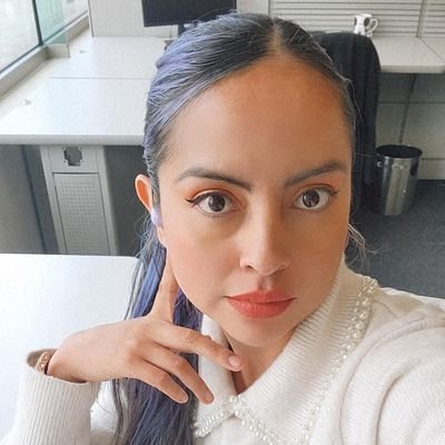 soñadora de dia, actuaria por las noches